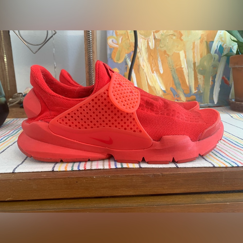 Nike Sock Dart Triple Red Size 11M